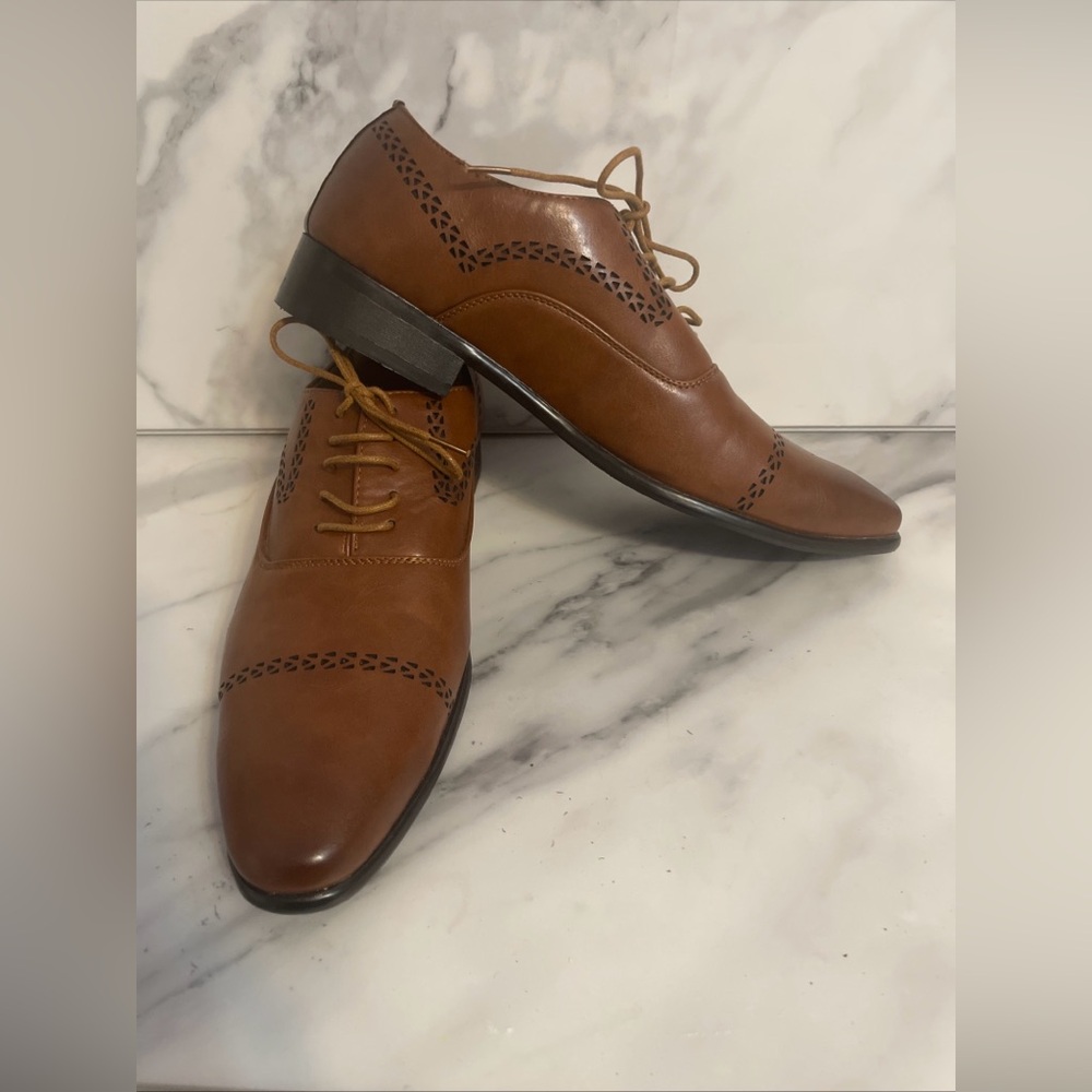 Two Tone Brown Perforated Faux Leather Cap-Toe Oxford Dress Shoes Men’s Size 13